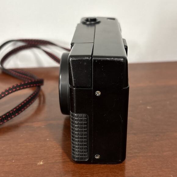 Vintage Nikon One Touch 35mm Film Camera 1:2.8 Lens with Strap - Not Tested - Picture 2 of 7